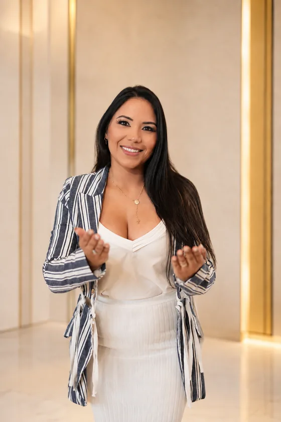 Friendherlyn Utrera, asesora bilingüe y agente de seguros licenciada — U&H Consulting